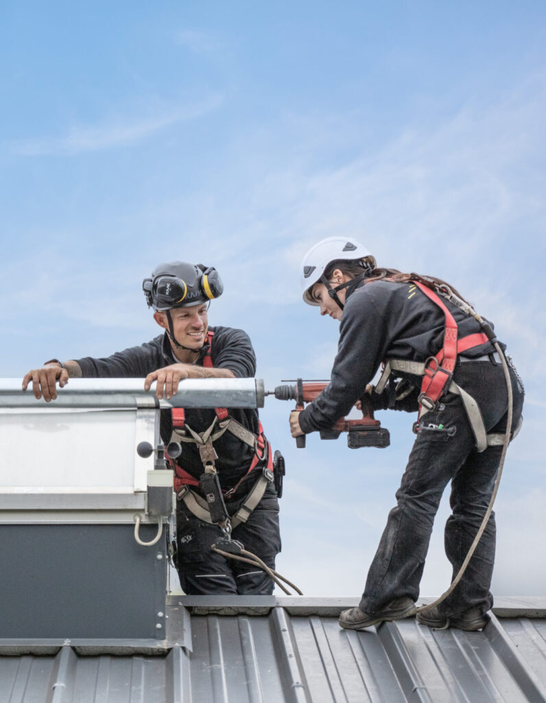 Vielfältige Dacharbeiten bei Rixen Dach – Dachdeckerei, Holzbau und Blechnerei aus einer Hand.
