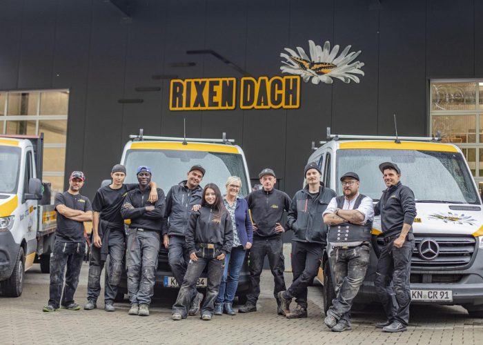 Das Team von Rixen Dach in Moos.